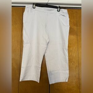 CLEARANCE Time and Tru Light White Capri
